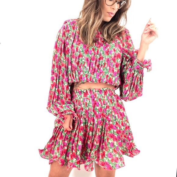 Endless Rose Floral Pleated Skirt Set in Magenta Sizes Xs-Large - Picture 5 of 6